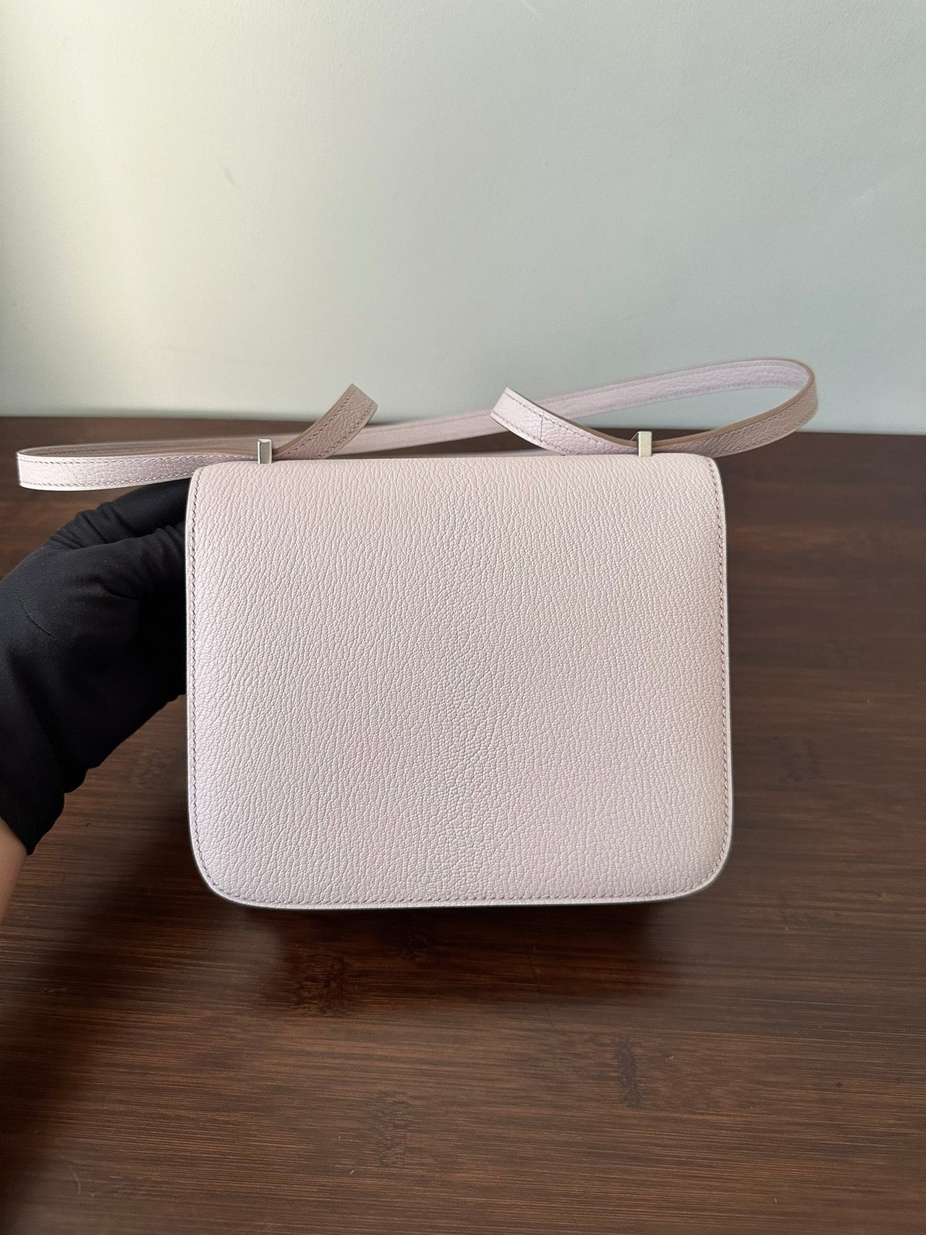 CONSTANCE 18 LIGHT PINK CHEVRE SILVER HARDWARE