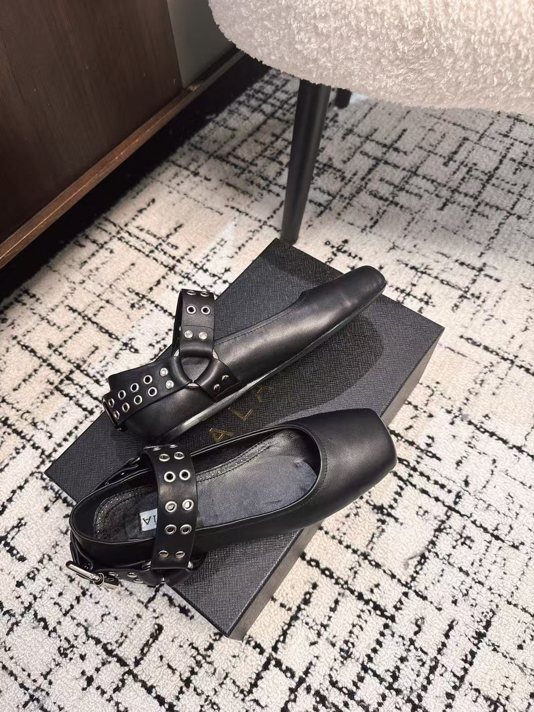 BIKER BALLET FLATS IN BLACK CALFSKIN