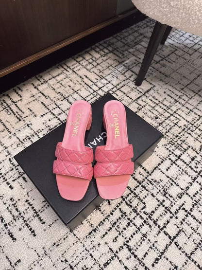 MID HEEL MULES IN BRIGHT PINK SHEEPSKIN