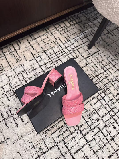 MID HEEL MULES IN BRIGHT PINK SHEEPSKIN