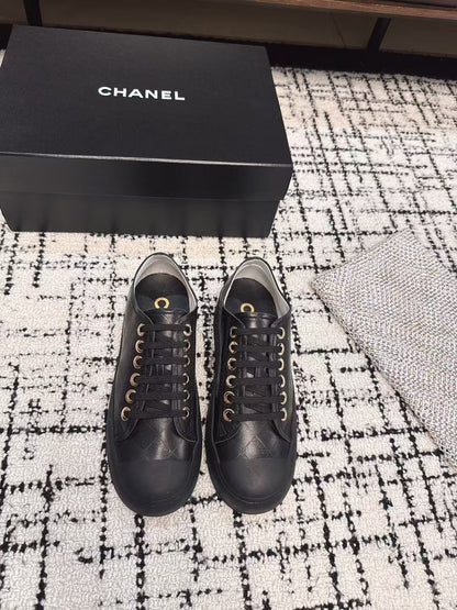 BISCUIT SNEAKERS IN BLACK CALFSKIN