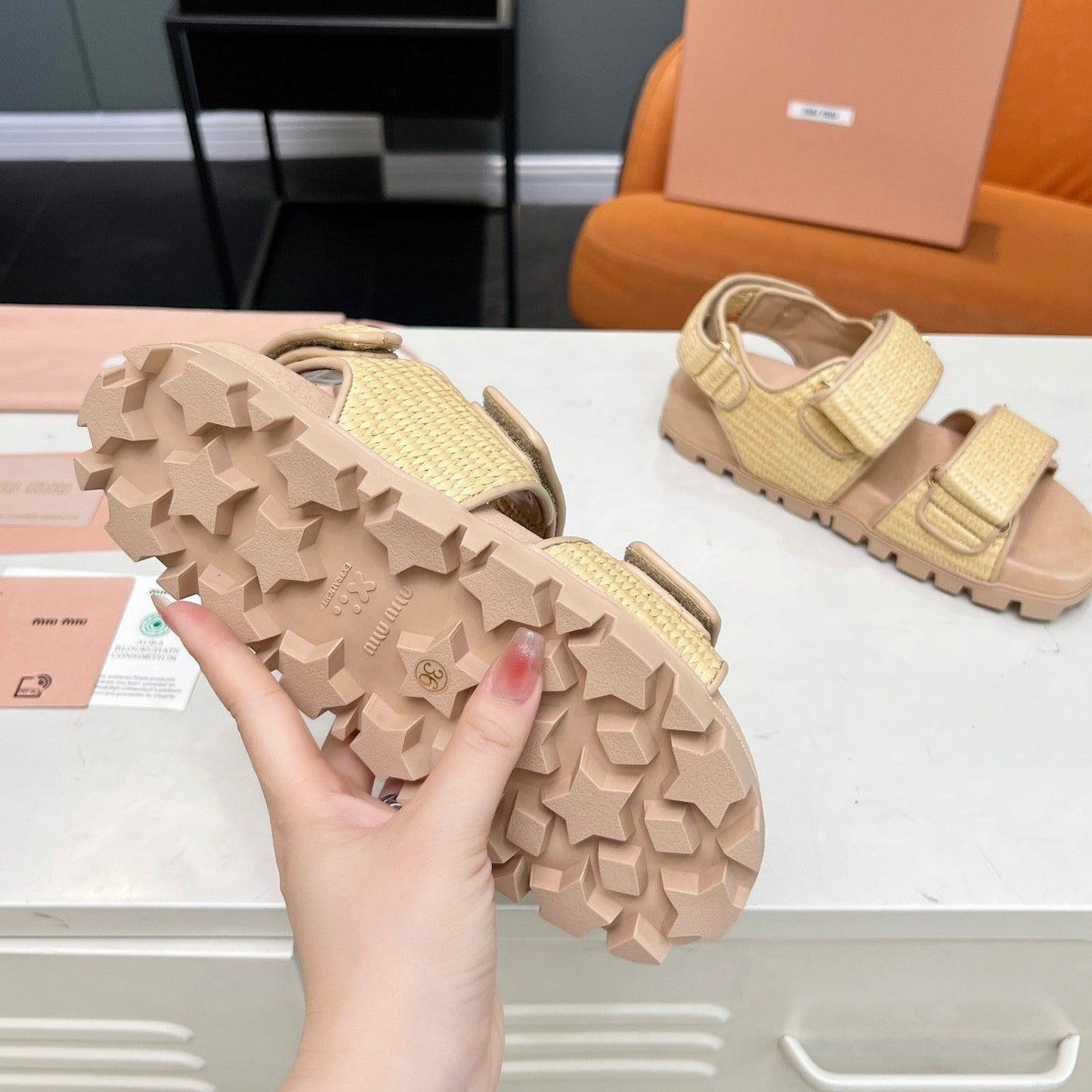 SANDALS CHAMPAGNE SHEEPSKIN WITH 2 HORIZONTAL STRAPS