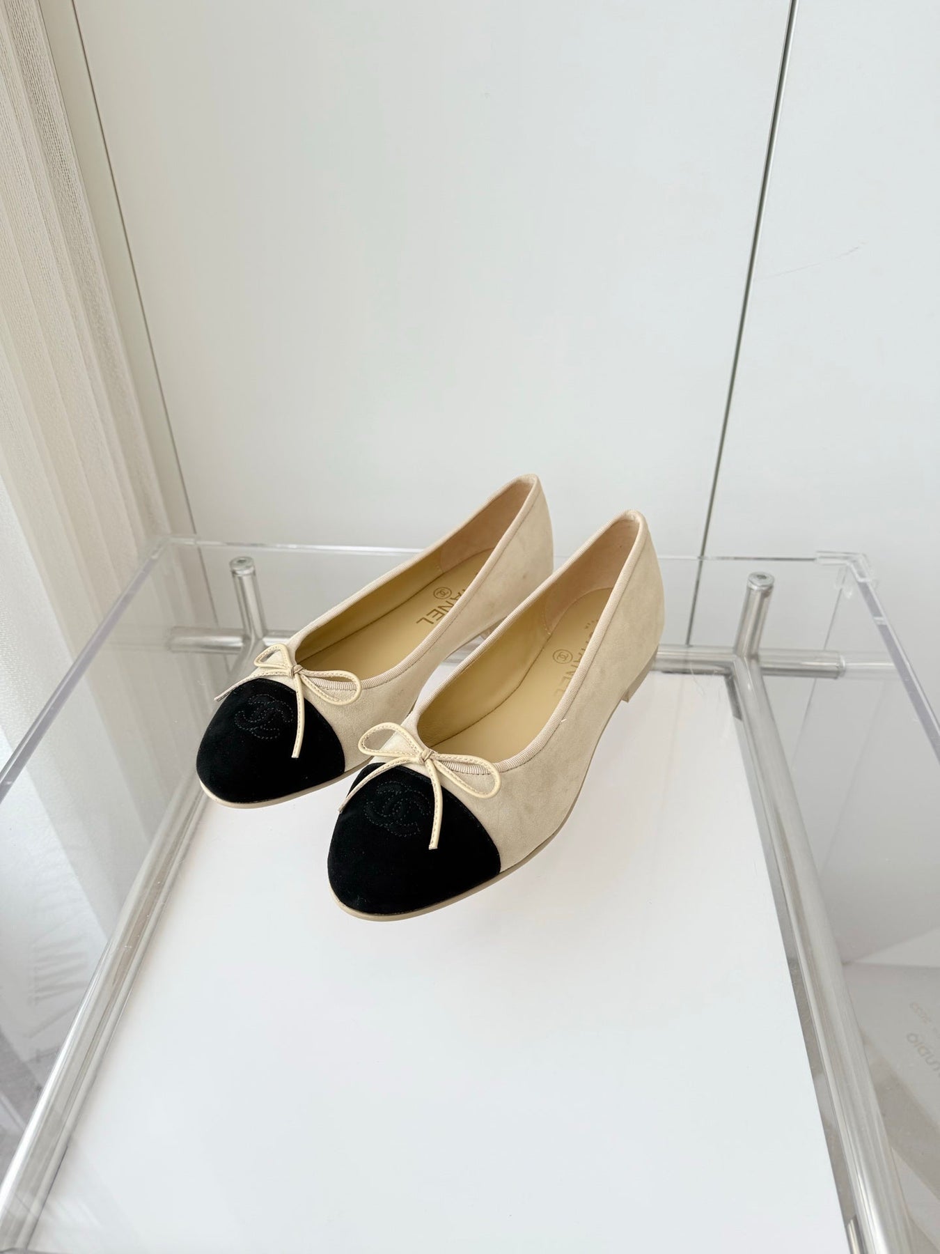 BALLET FLAT IN LIGHT YELLOW MIX BLACK SUEDE