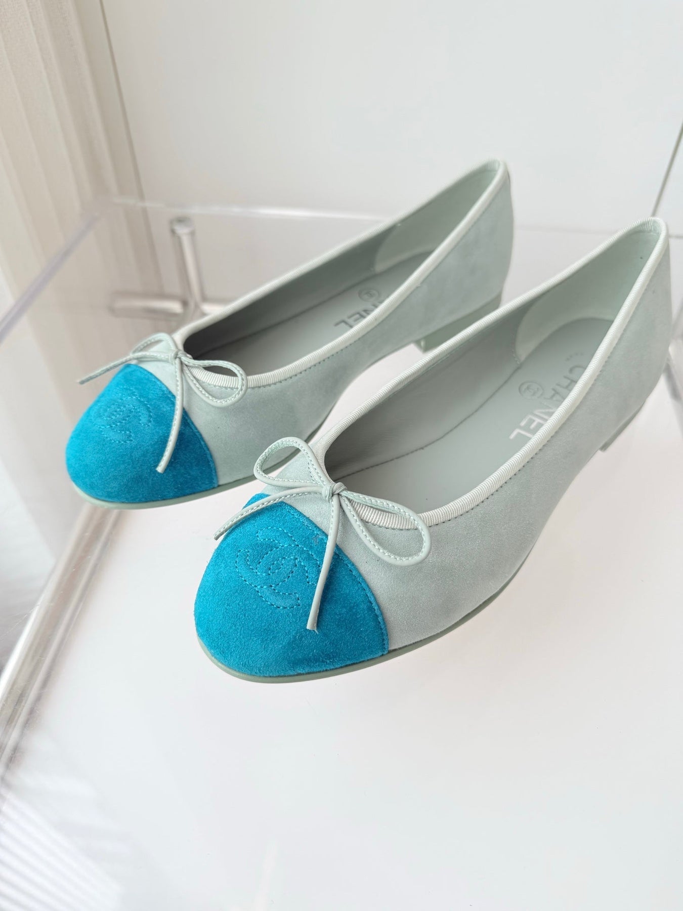 BALLET FLAT IN CERULEAN BLUE MIX PEARL GRAY SUEDE