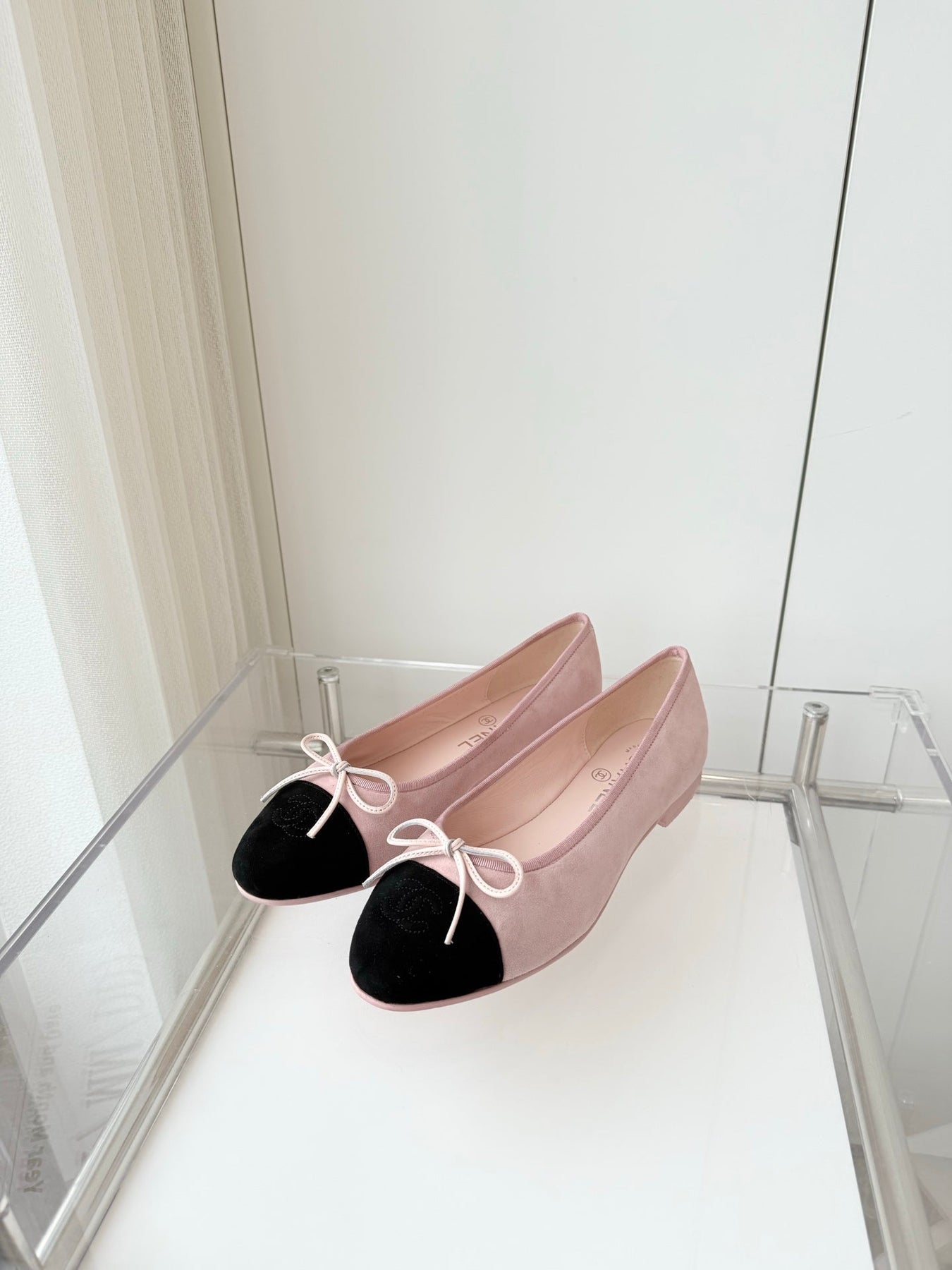 BALLET FLAT IN BABY PINK MIX BLACK SUEDE
