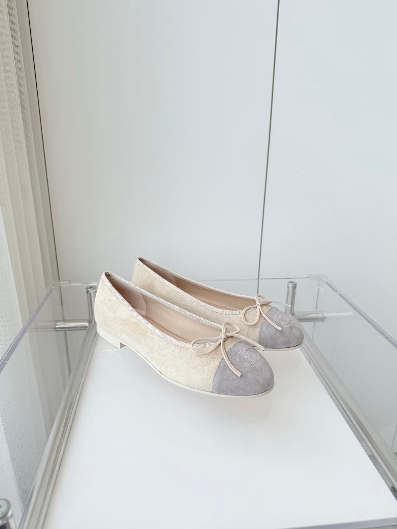 BALLET FLAT IN DOVE GRAY MIX PALE YELLOW SUEDE
