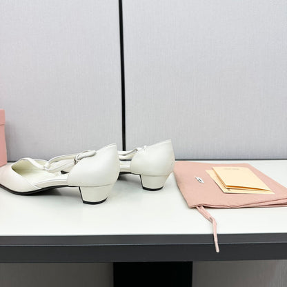 BALLET SANDAL WHITE LAMBSKIN WITH T-STRAP