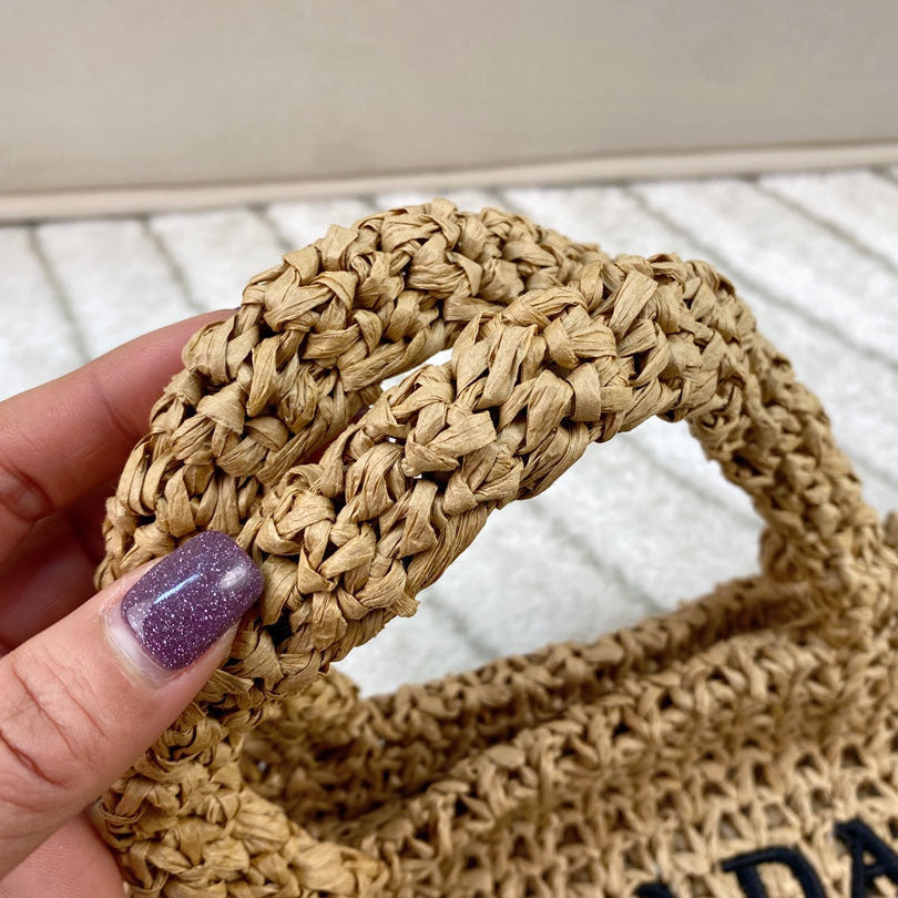 EMBROIDED LOGO TOTE BAG 38 IN BEIGE WOVEN RAFFIA