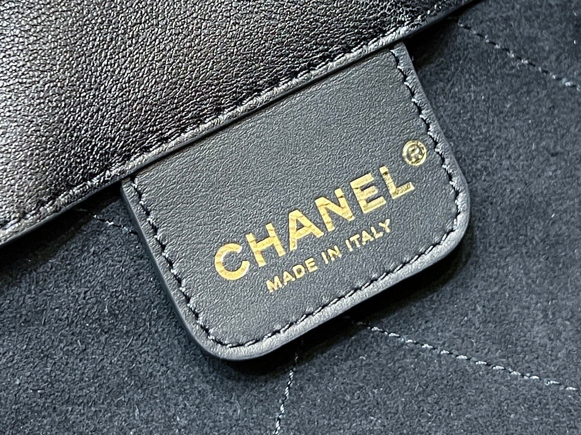 QUILTED LARGE HOBO BAG 35 IN BLACK LAMBSKIN GOLD HARDWARE