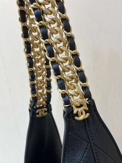 QUILTED LARGE HOBO BAG 35 IN BLACK LAMBSKIN GOLD HARDWARE