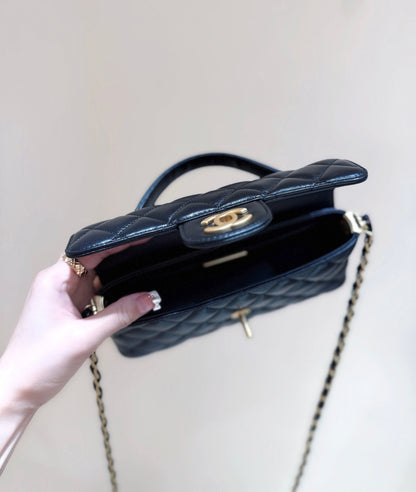 QUILTED FLAP BAG WITH HANDLE 20 IN BLACK LAMBSKIN GOLD PLATED METAL