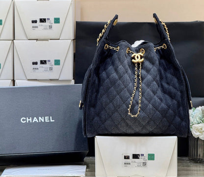 CC 25 HANDBAG 40 IN DARK BLUE DENIM GOLD HARDWARE