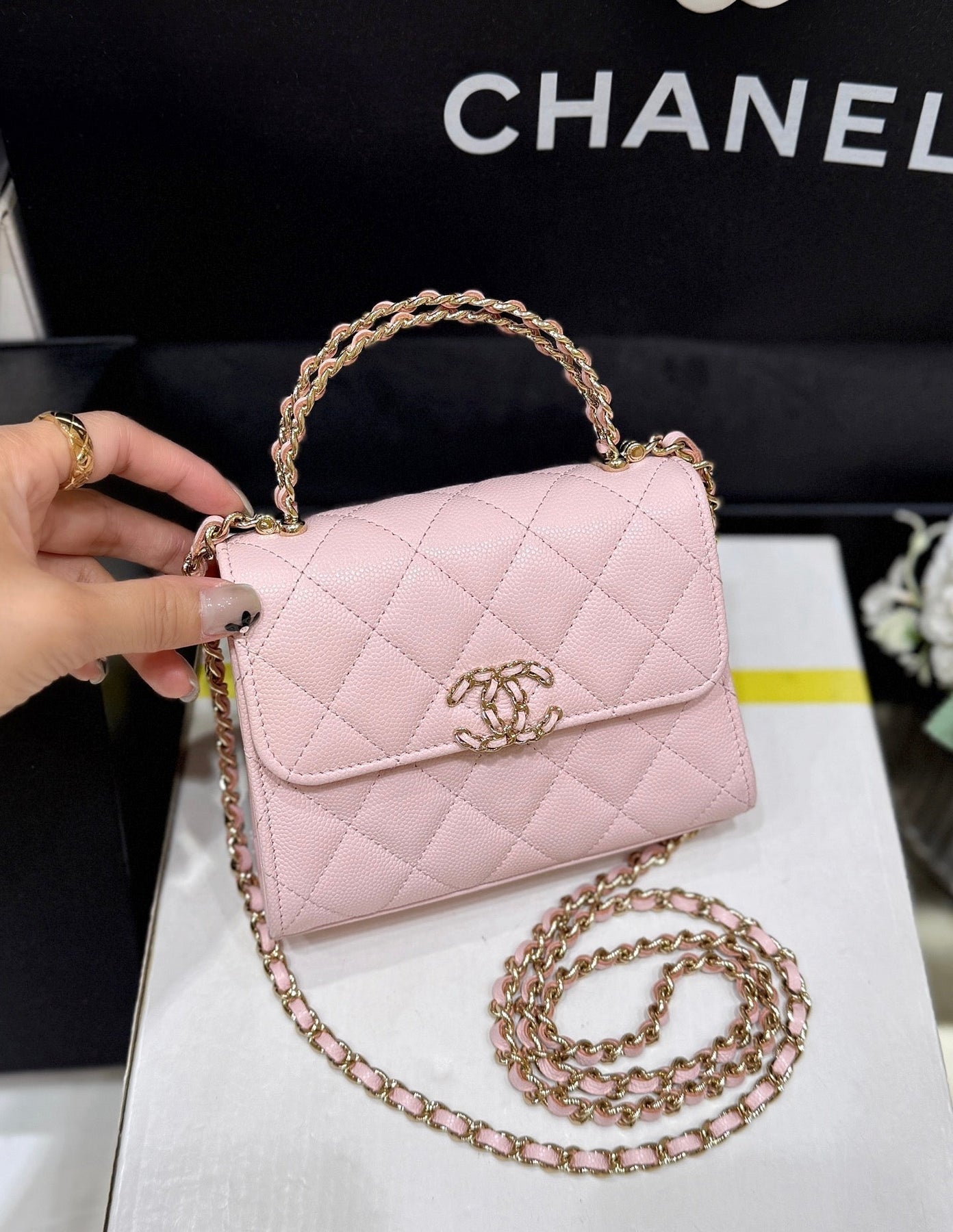 QUILTED FLAP BAG WITH HANDLE 18 IN BABY PINK LAMBSKIN GOLD HARDWARE