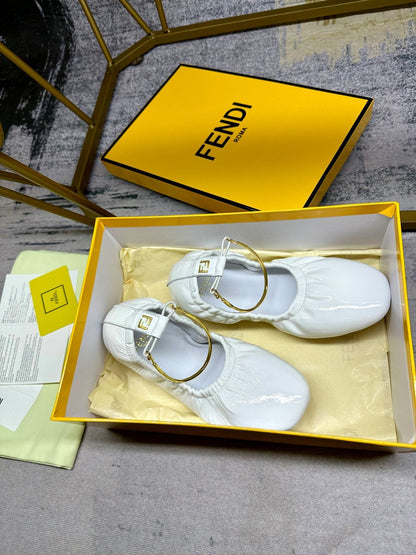 FENDI FILO BALLET IN WHITE LAMBSKIN WITH GOLD HARDWARE