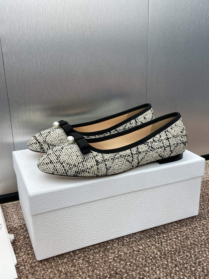 BALLET FLAT IN WHITE MIX BLACK EMBROIDERED CANNAGE TWEED