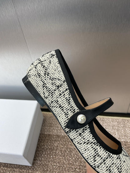 D-RAMOUR BALLET FLATS IN WHITE MIX BLACK EMBROIDERED CANNAGE TWEED