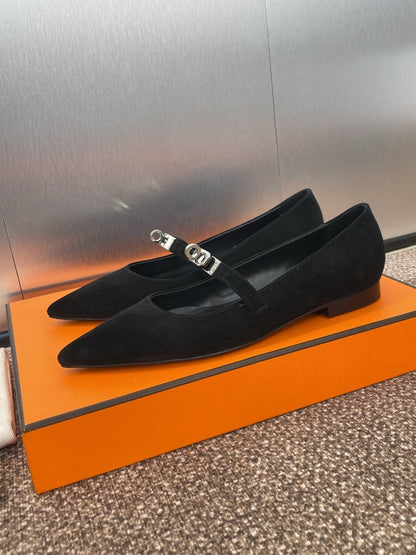 KIARA FLAT PUMP IN BLACK SUEDE