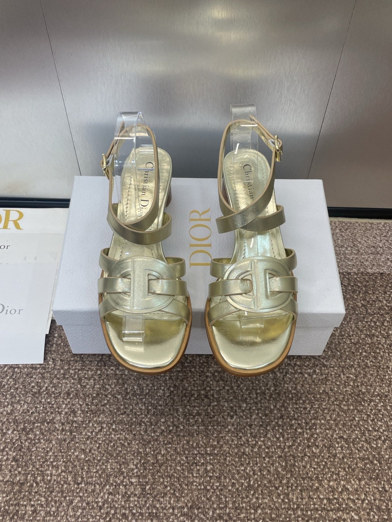 D-CLUB HIGH HEEL SLIDE 25S 55MM IN GOLD GLOSSY CALFSKIN