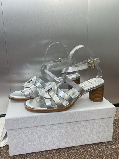 D-CLUB HIGH HEEL SLIDE 25S 55MM IN SILVER GLOSSY CALFSKIN