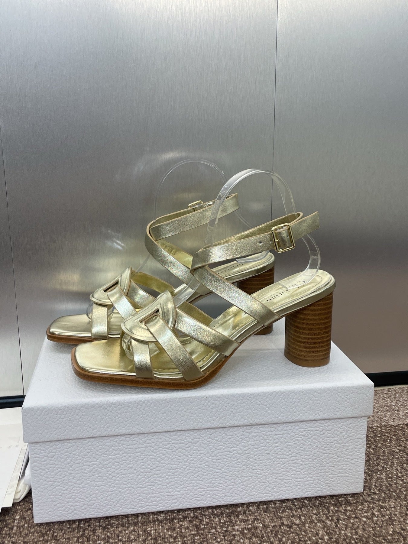 D-CLUB HIGH HEEL SLIDE 25S 80MM IN GOLD GLOSSY CALFSKIN