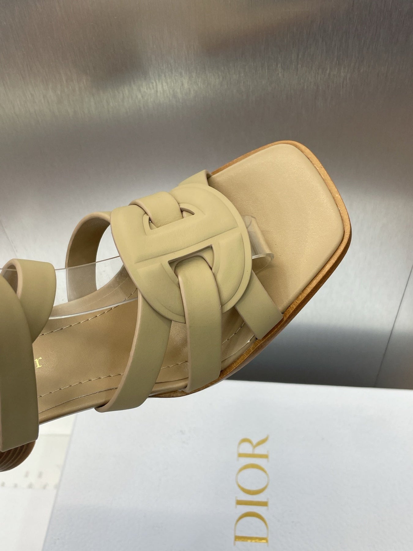 D-CLUB HIGH HEEL SLIDE 25S 80MM IN GOLDEN BEIGE CALFSKIN