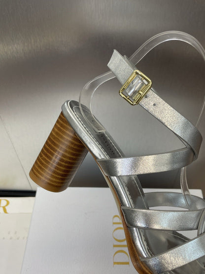 D-CLUB HIGH HEEL SLIDE 25S 80MM IN SILVER GLOSSY CALFSKIN