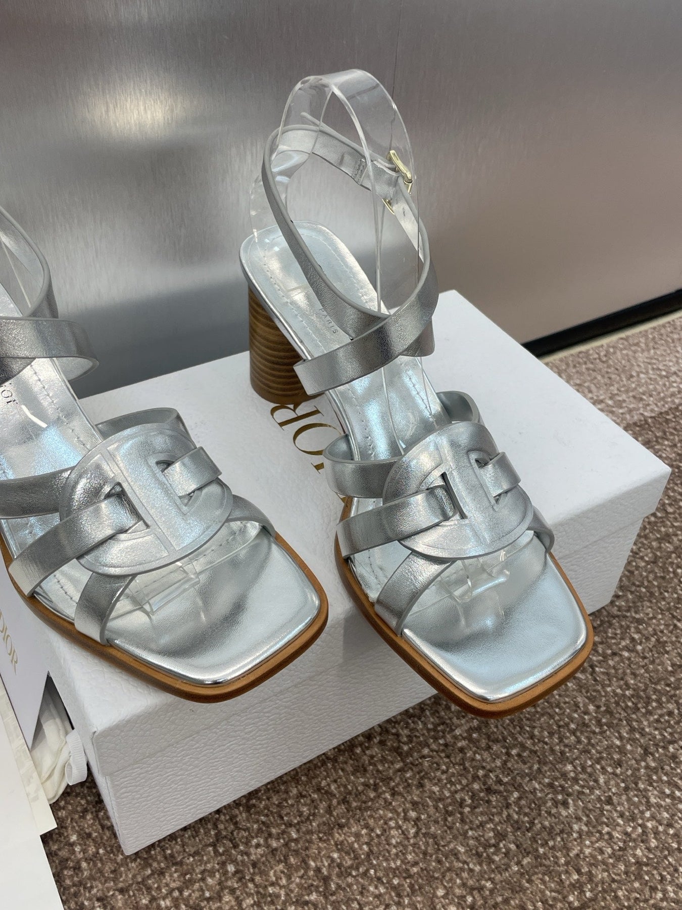 D-CLUB HIGH HEEL SLIDE 25S 80MM IN SILVER GLOSSY CALFSKIN