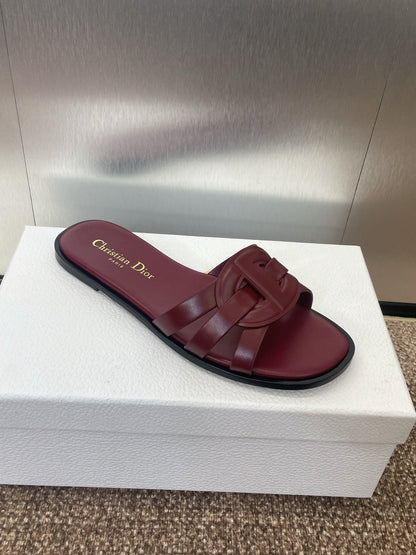 D-CLUB SLIDE SANDAL 25S IN BURGUNDY RED CALFSKIN
