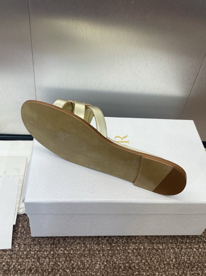 D-CLUB SLIDE SANDAL 25S IN GOLD GLOSSY CALFSKIN