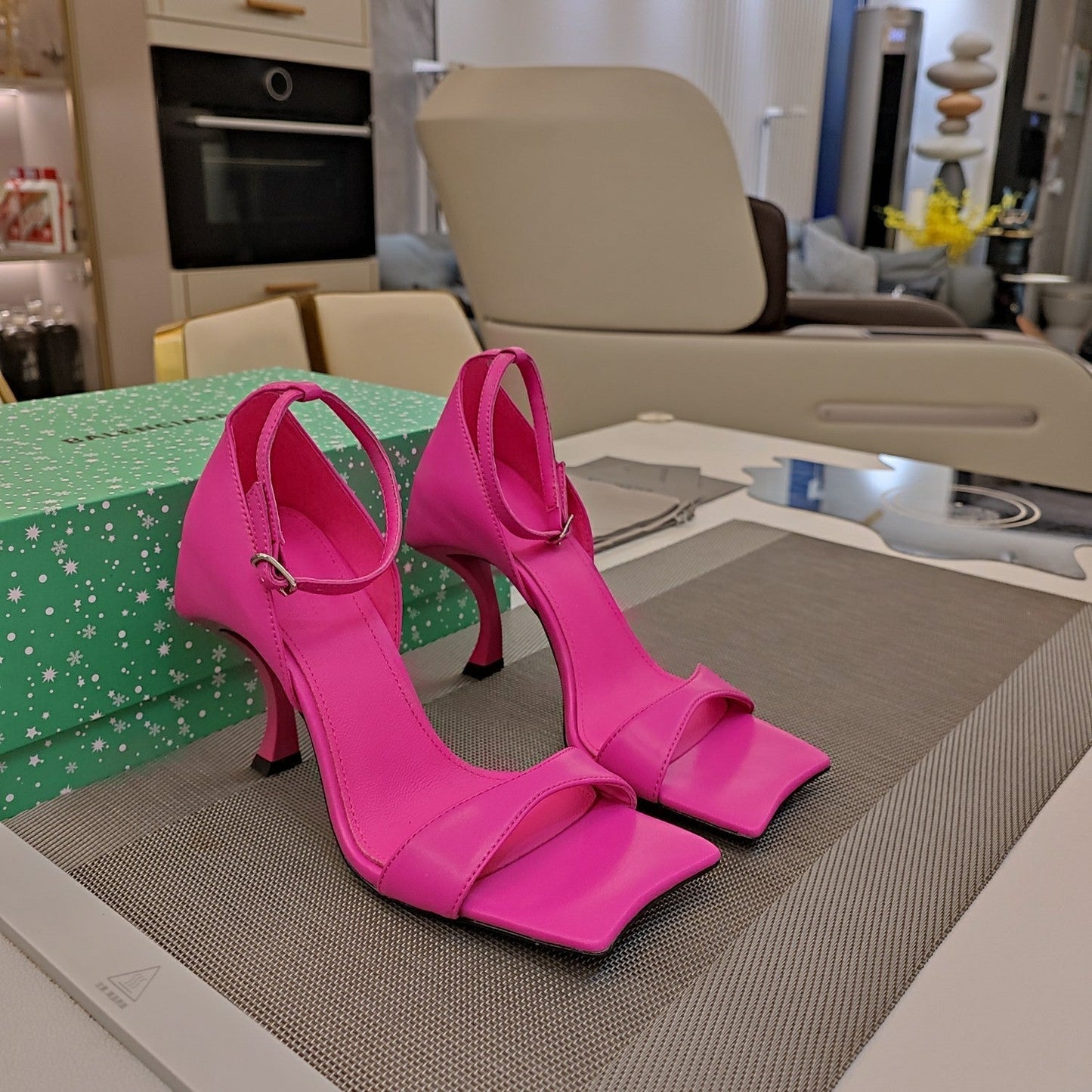 OPEN-TOE CURVED HIGH HEEL SANDALS IN DEEP PINK SMOOTH CALFSKIN