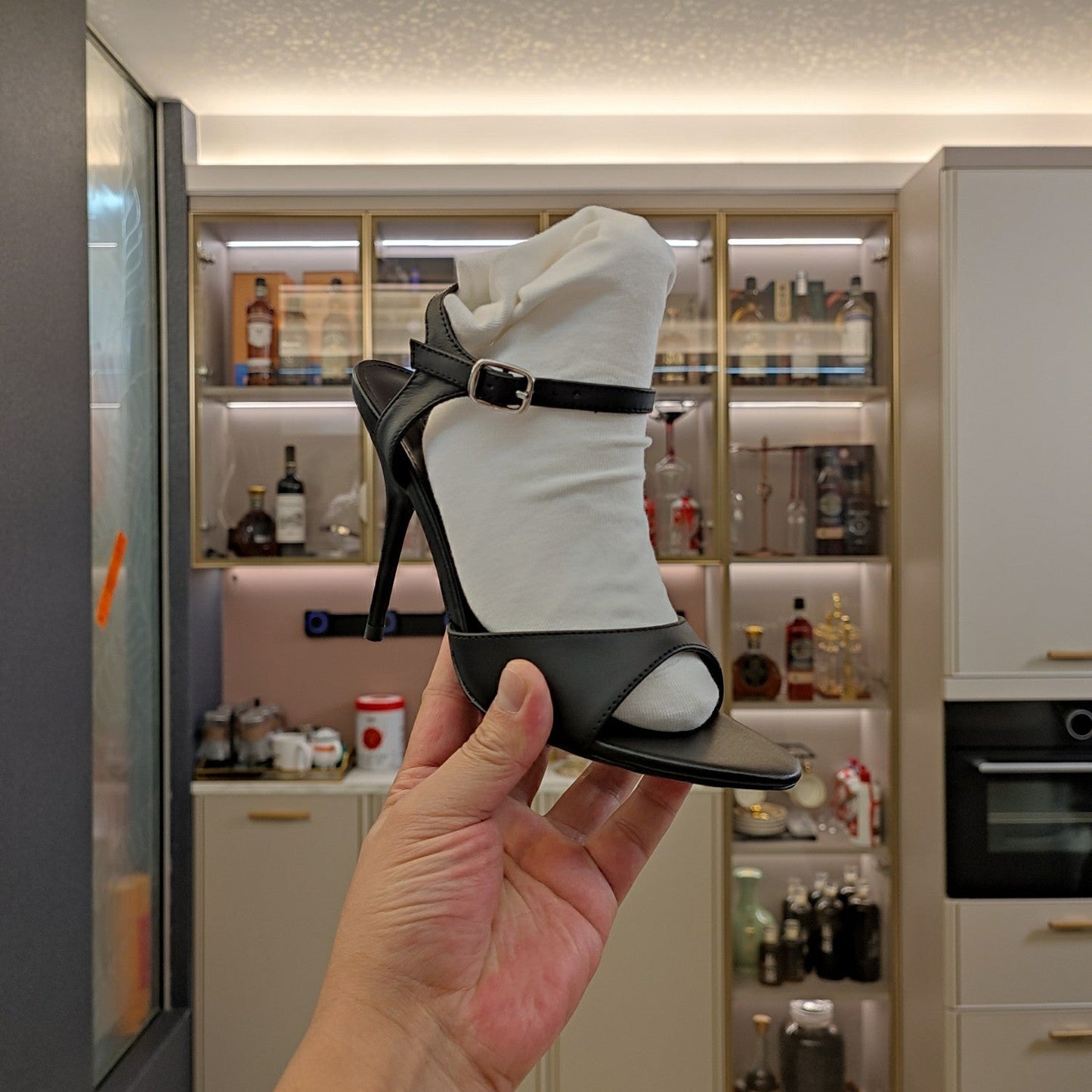 OPEN TOE STRAPPY HIGH HEEL IN BLACK CALFSKIN