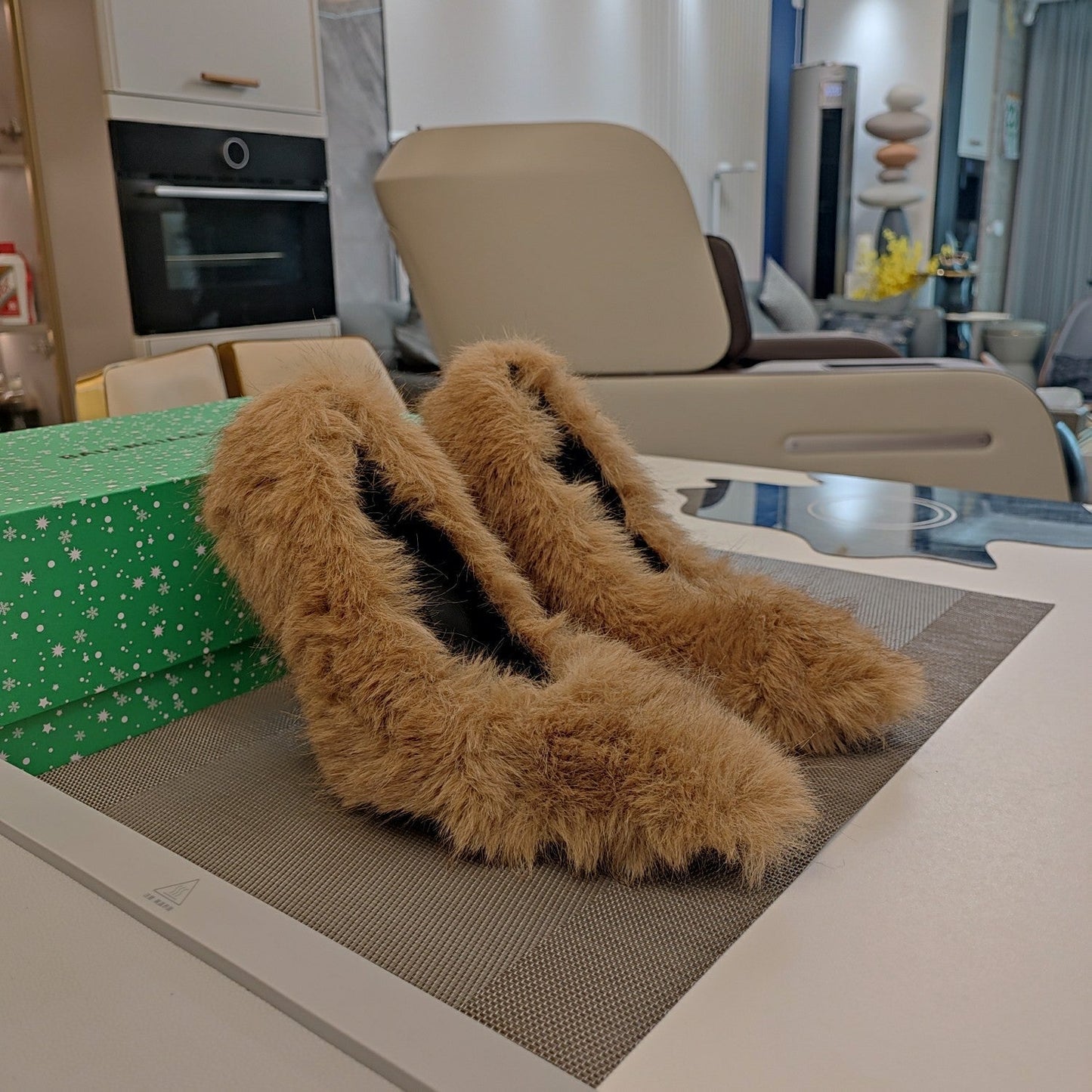 FURRY PUMPS 90MM IN BROWN FOX FUR