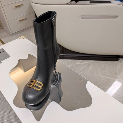 ROUND-TOE HIGH HEEL BOOTS IN BLACK SMOOTH LAMBSKIN