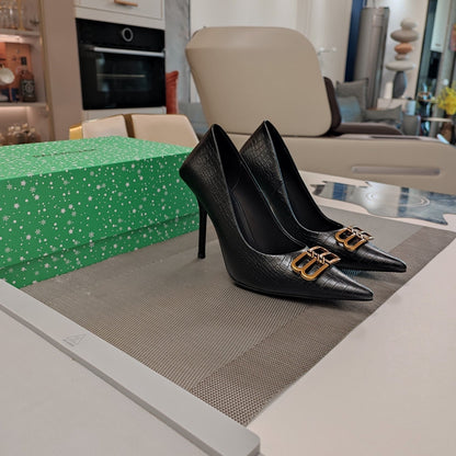 POINTED BB GOLD BUCKLE HIGH PUMPS IN BLACK CROCODILE PATTERN CALFSKIN