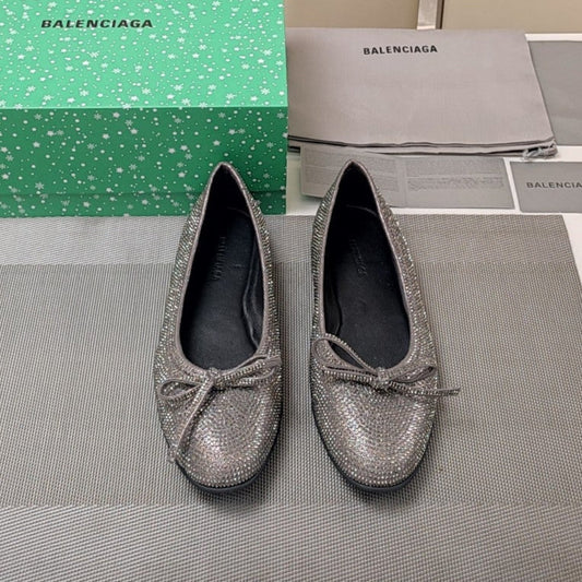 RHINESTONE BALLET FLATS WITH BOW IN GRAY SHEEPSKIN