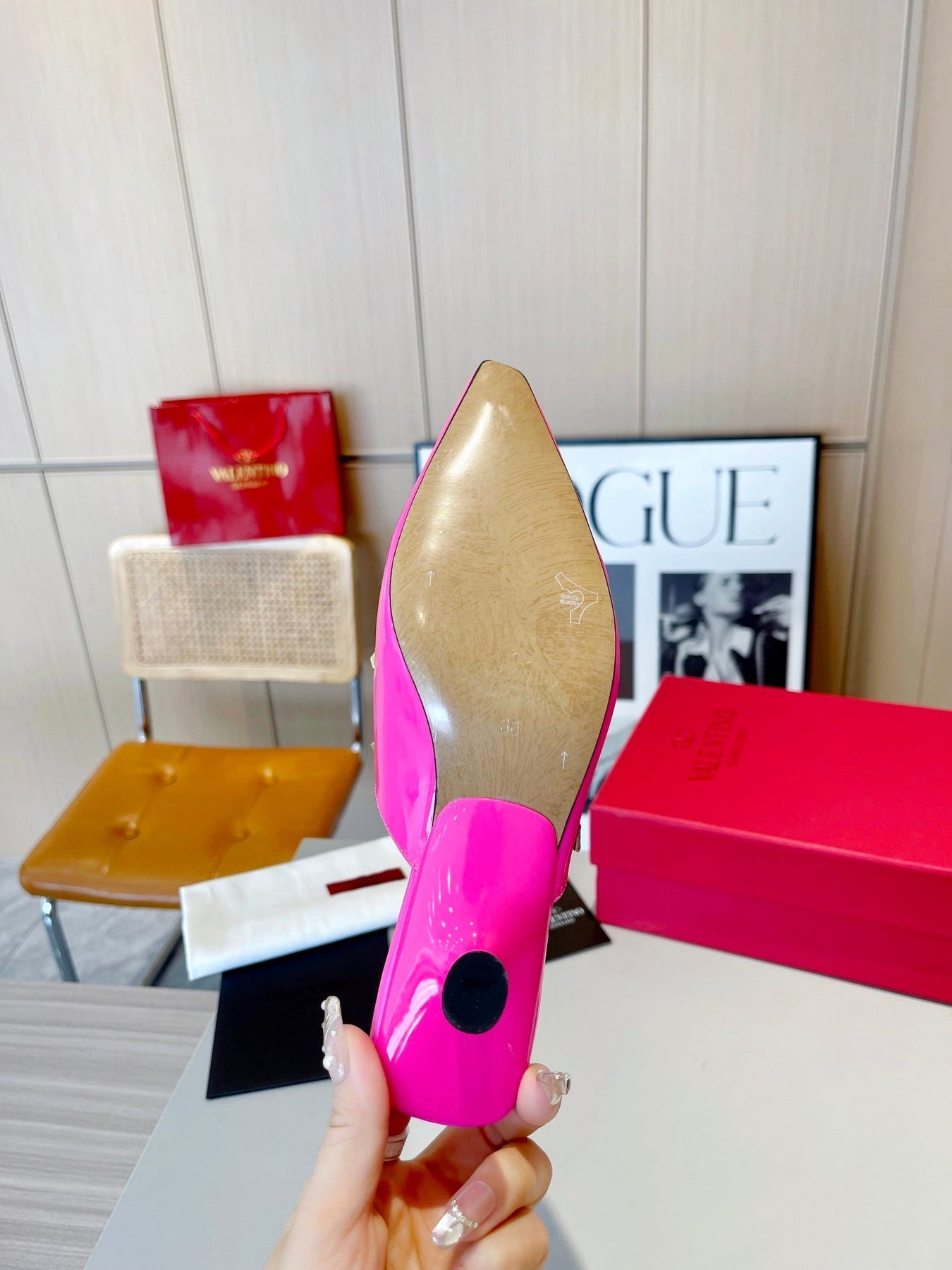 ROCKSTUD CAGED MULES 5 CM IN DEEP PINK CALFSKIN