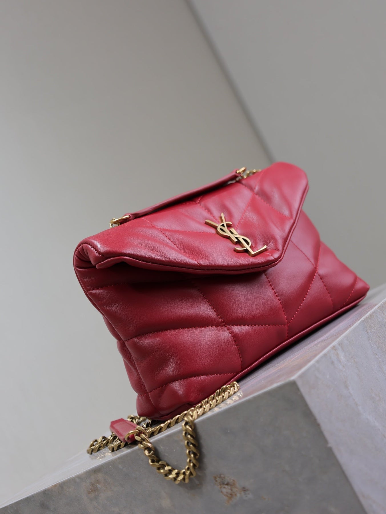 PUFFER TOY 23 IN RED LAMBSKIN GOLD HARDWARE