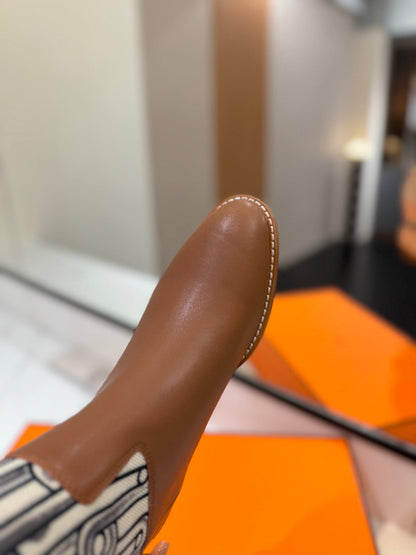 JUMPING BOOT 2 CM IN BRONZE BROWN CALFSKIN AND BLACK MIX WHITE FABRIC