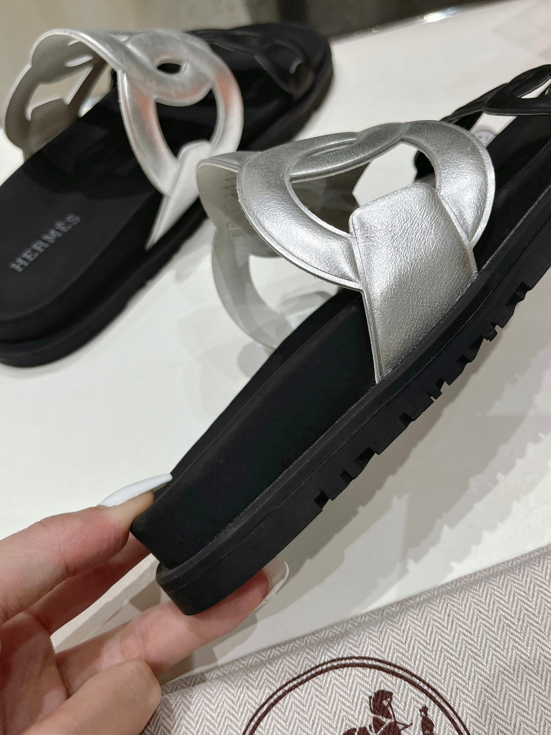 EXTRA SANDAL PASTEL BLACK MIX SILVER CALFSKIN