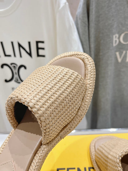 FENDI FFOLD MEDIUM-HEEL SANDALS 45 MM IN TUSCAN BEIGE COTTON FIBRE