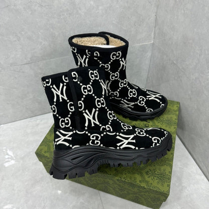 GG&NY SNOW BOOTS IN BLACK SUEDE AND WOOL LINING