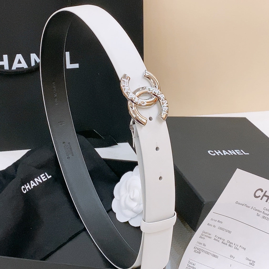 DOUBLE C BELT 30MM IN WHITE CALFSKIN SILVER BUCKLE EMBOSSED WHITE LOGO