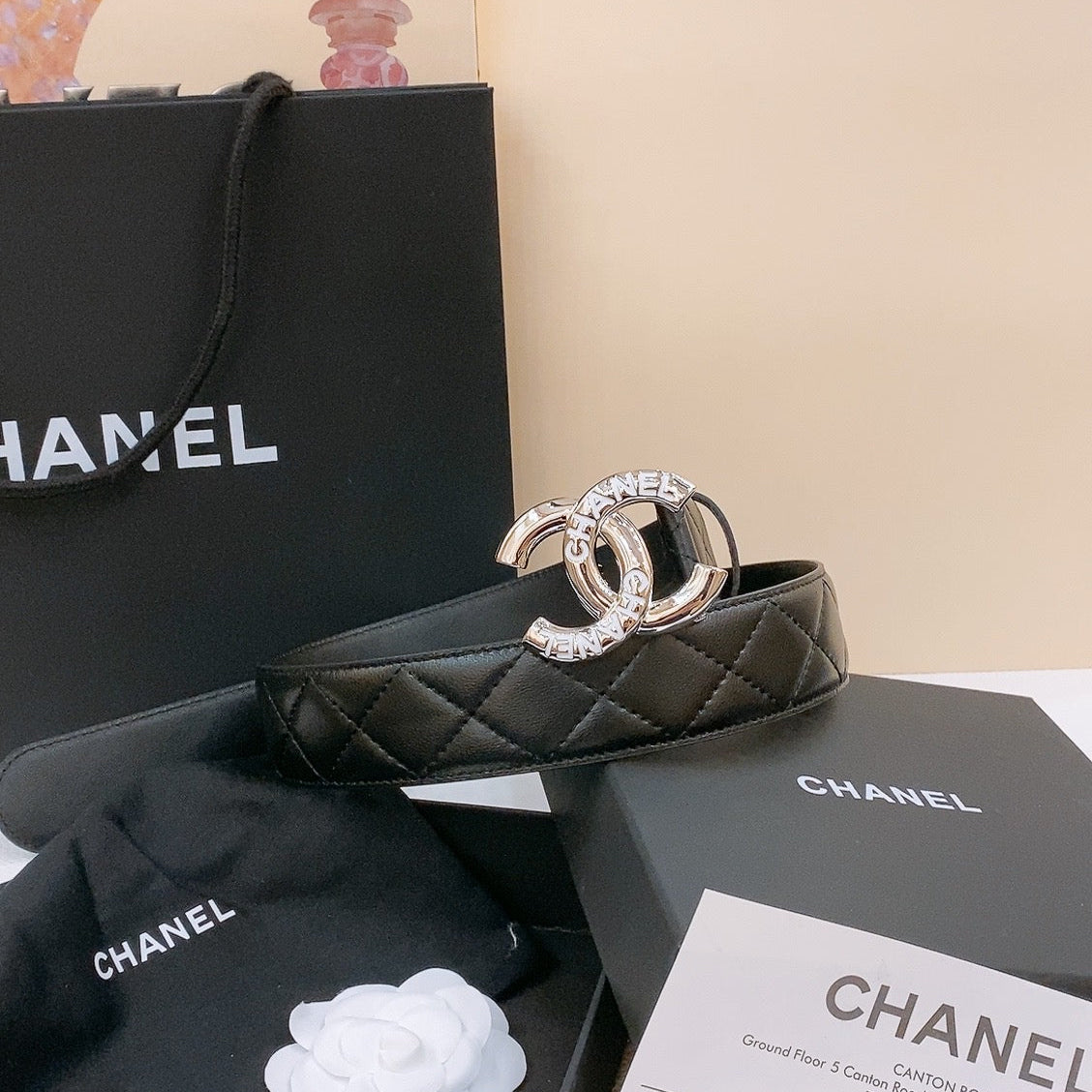 DOUBLE C BELT 40MM IN BLACK QUILTED LAMBSKIN SILVER RESIN BUCKLE