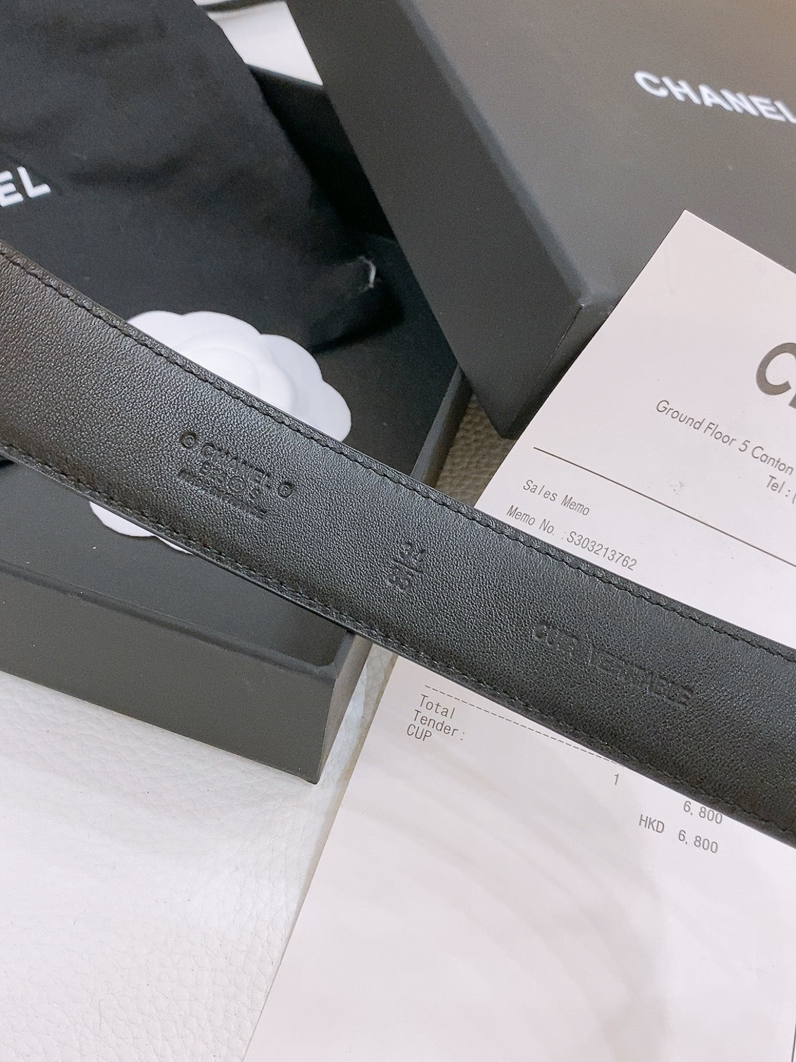 DOUBLE C BELT 30MM IN BLACK QUILTED LAMBSKIN WITH GOLD RESIN BUCKLE ENGRAVED LOGO