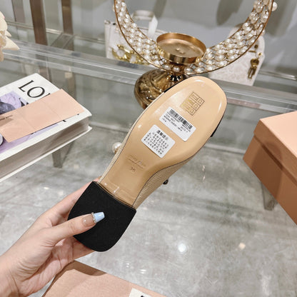 MARY JANE SANDAL CAP TOE BRIGHT CREAM SHEEPSKIN - MID HEEL