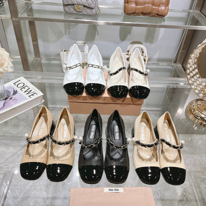 MARY JANE SANDAL CAP TOE DARK CREAM SHEEPSKIN - MID HEEL