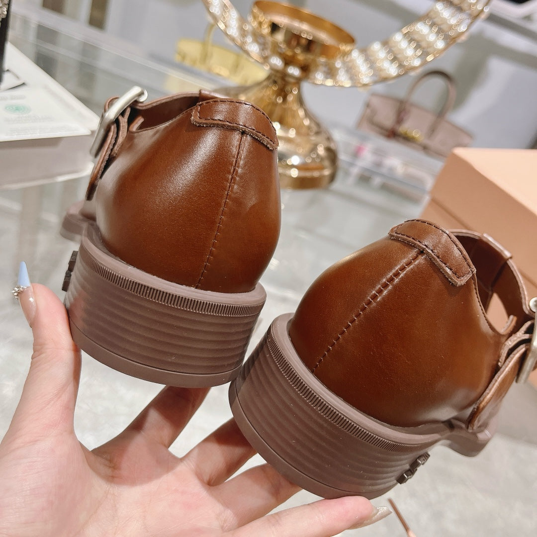 SANDAL CHESTNUT COLOR COWHIDE WITH STYLIZED T-STRING