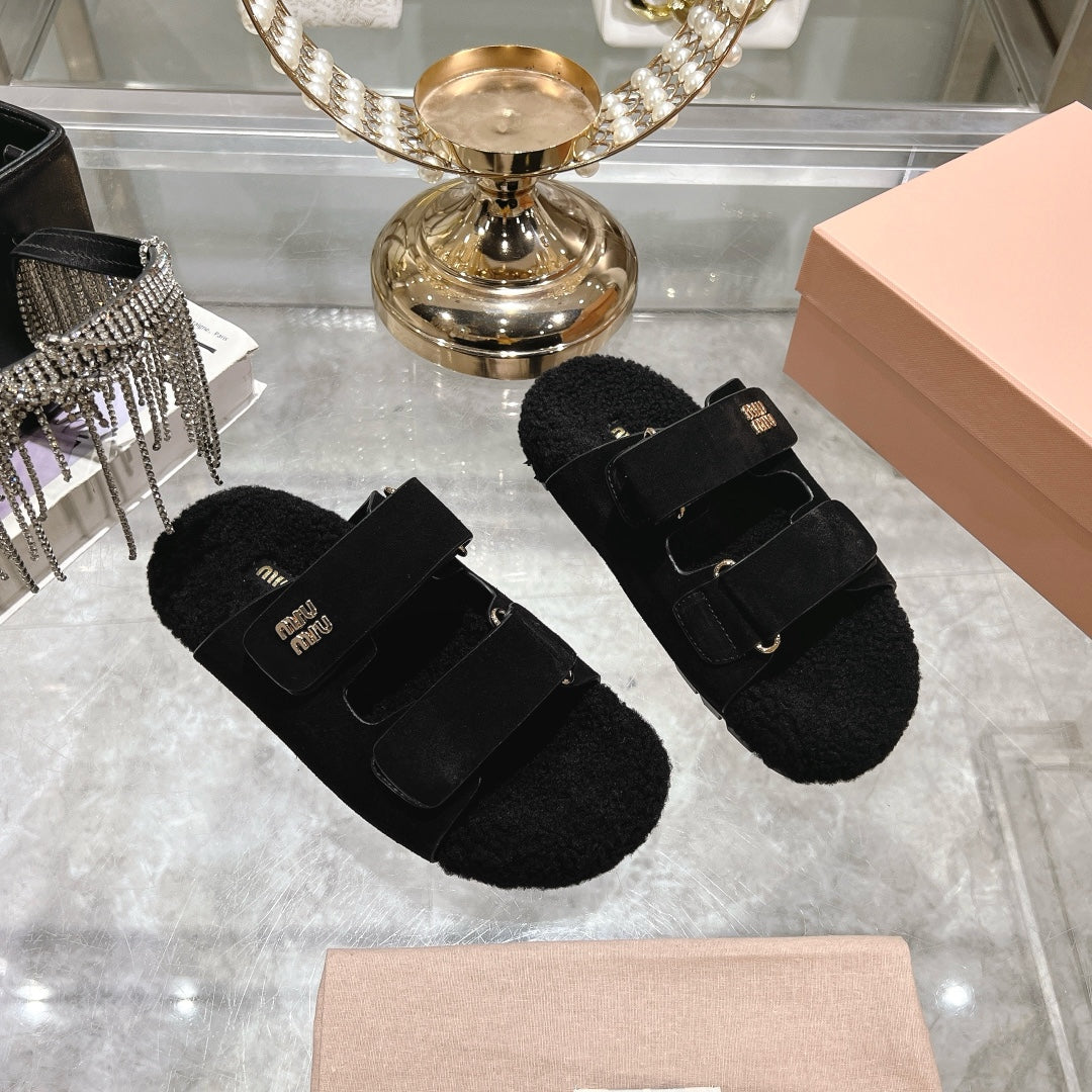 SANDAL SLIDES IN BLACK SUEDE AND SHEARLING LINING