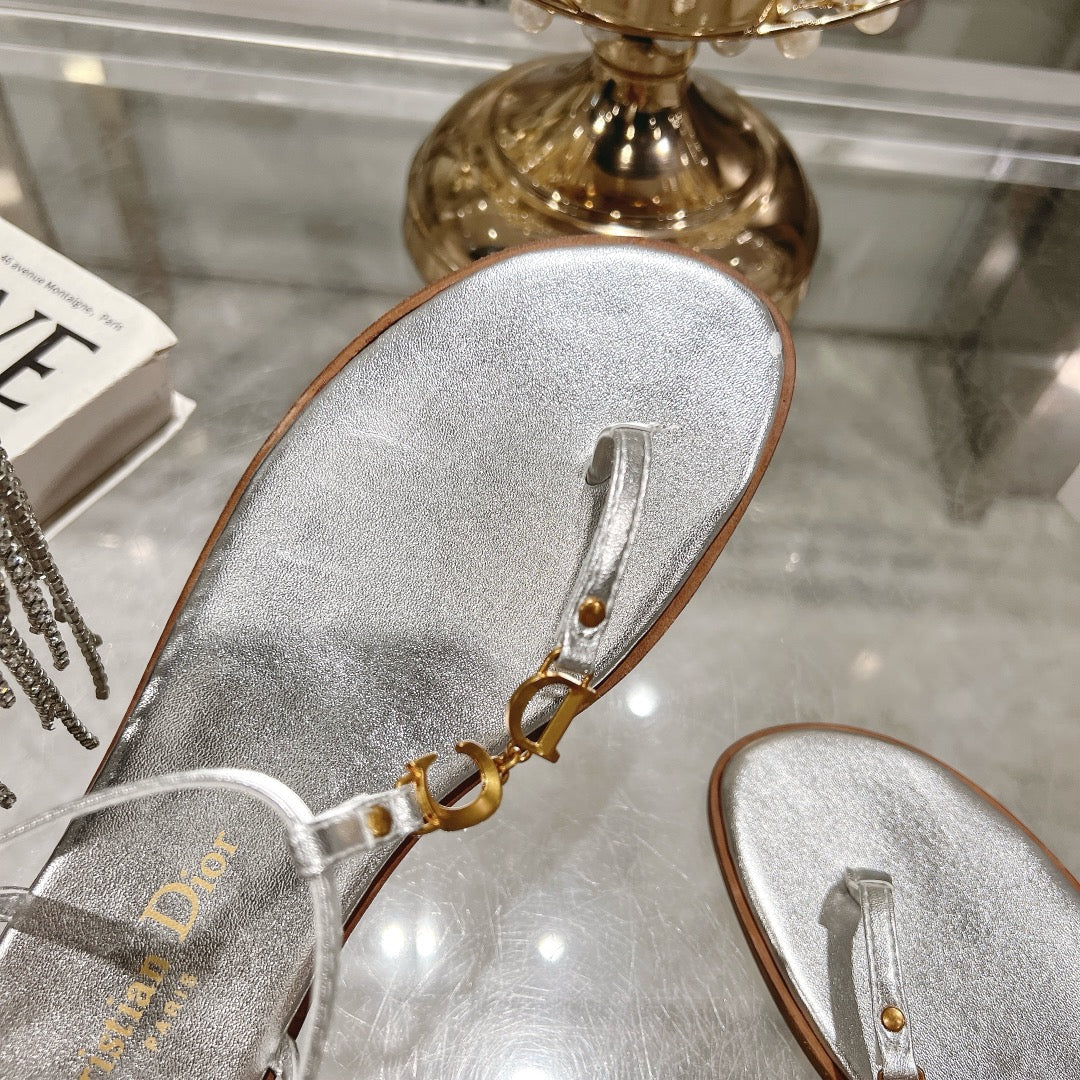 DIORIVIERA C'EST THONG SANDAL SILVER AQUAMARINA CALFSKIN