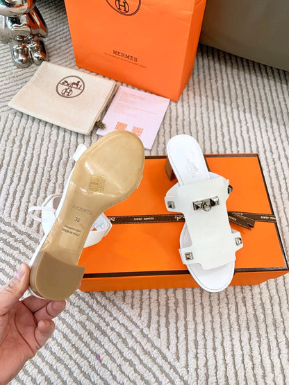 INVINCIBLE 50 SANDAL IN WHITE CALFSKIN